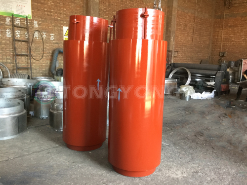 無約束金屬補償器結構